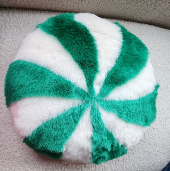 NWT Anthropologie 16" Round Peppermint Pillow - Picture 3 of 3
